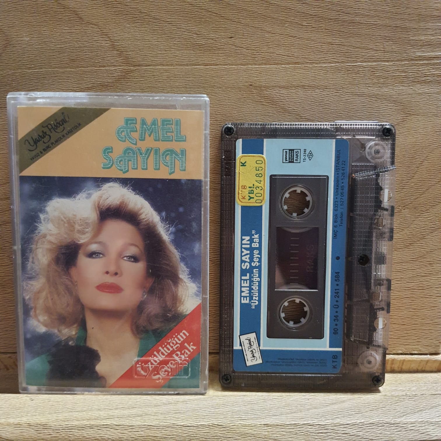 Emel Sayın - Üzüldüğün Şeye Bak - Kaset
