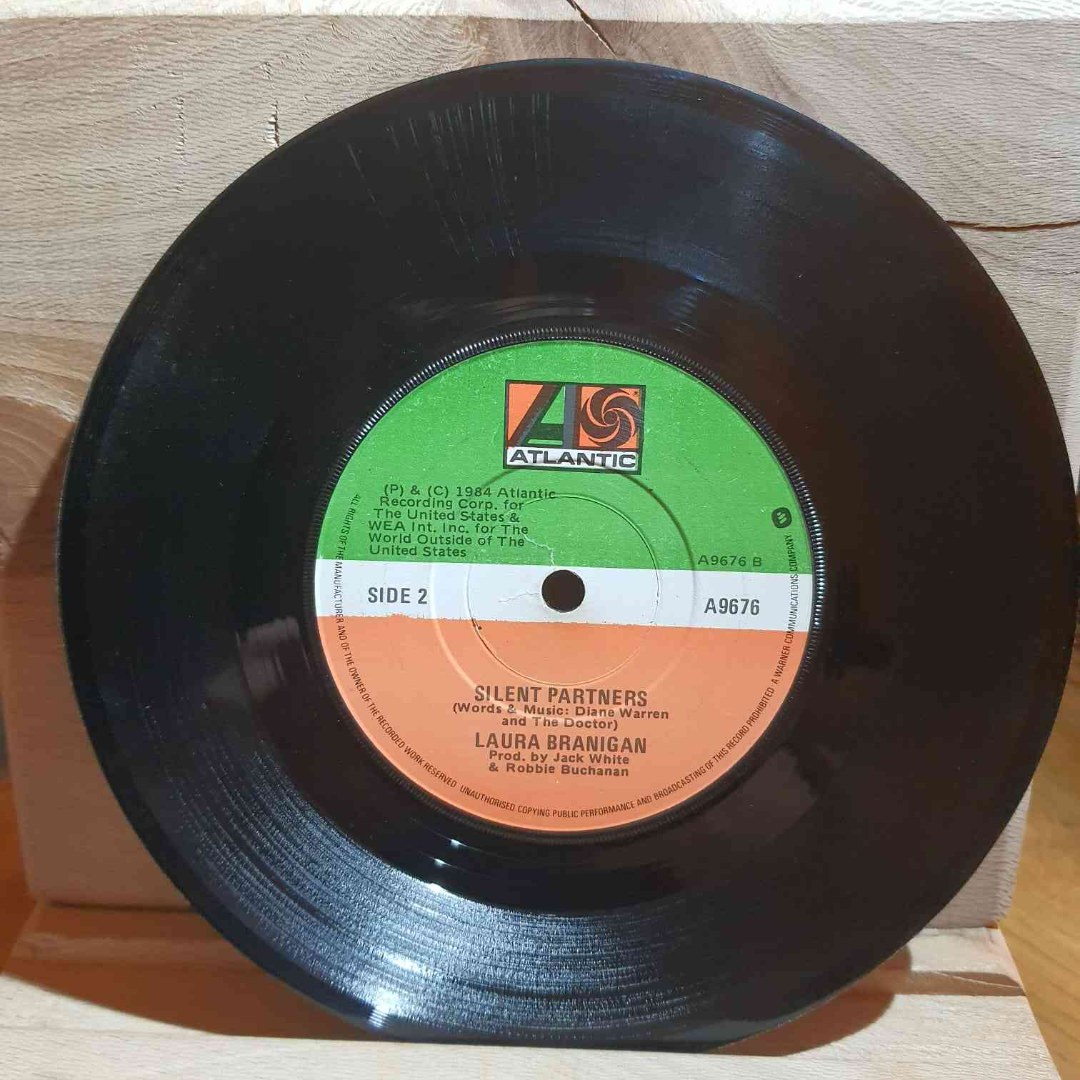Laura Branigan – Self Control 45'lik Plak