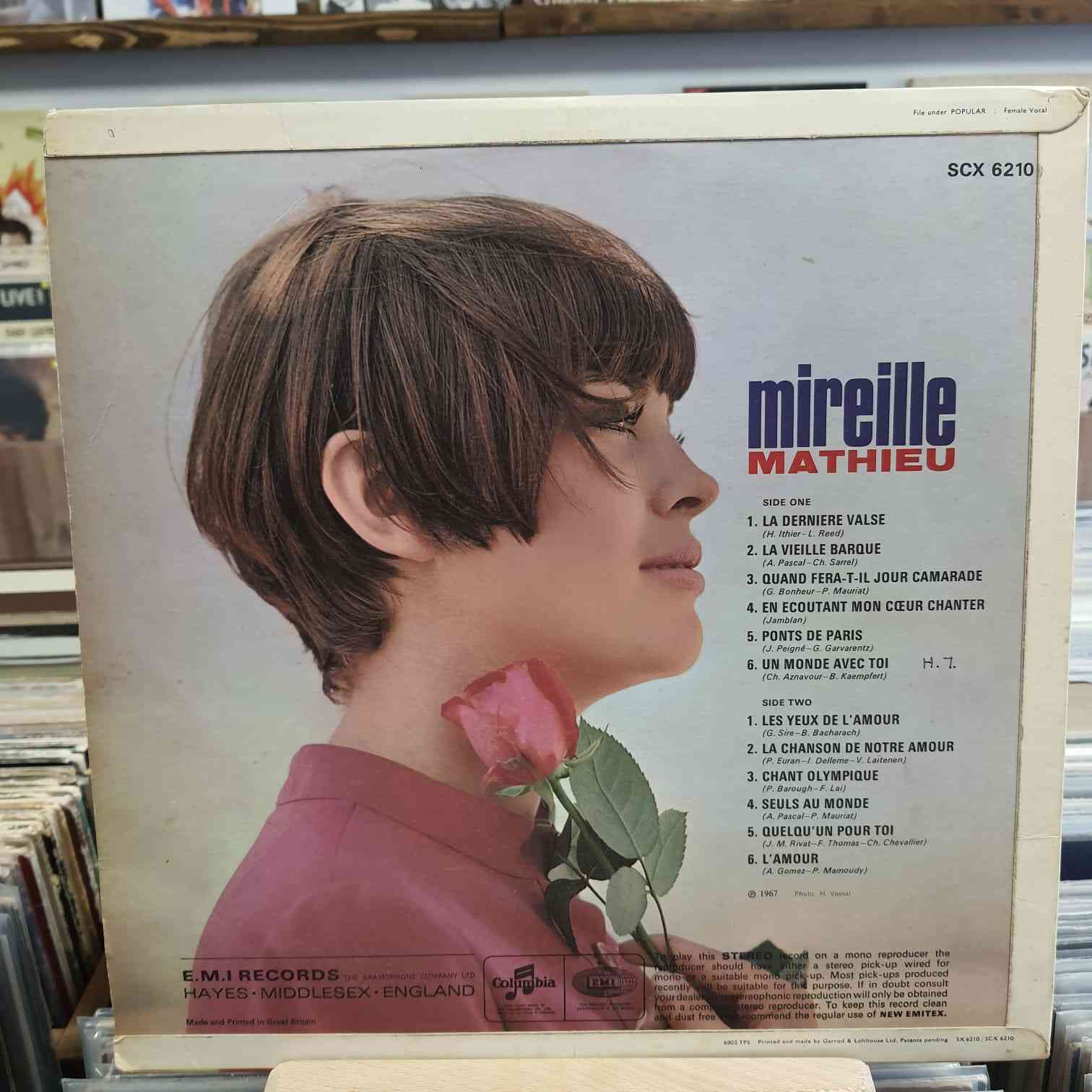 Mireille Mathieu – Mireille Mathieu
